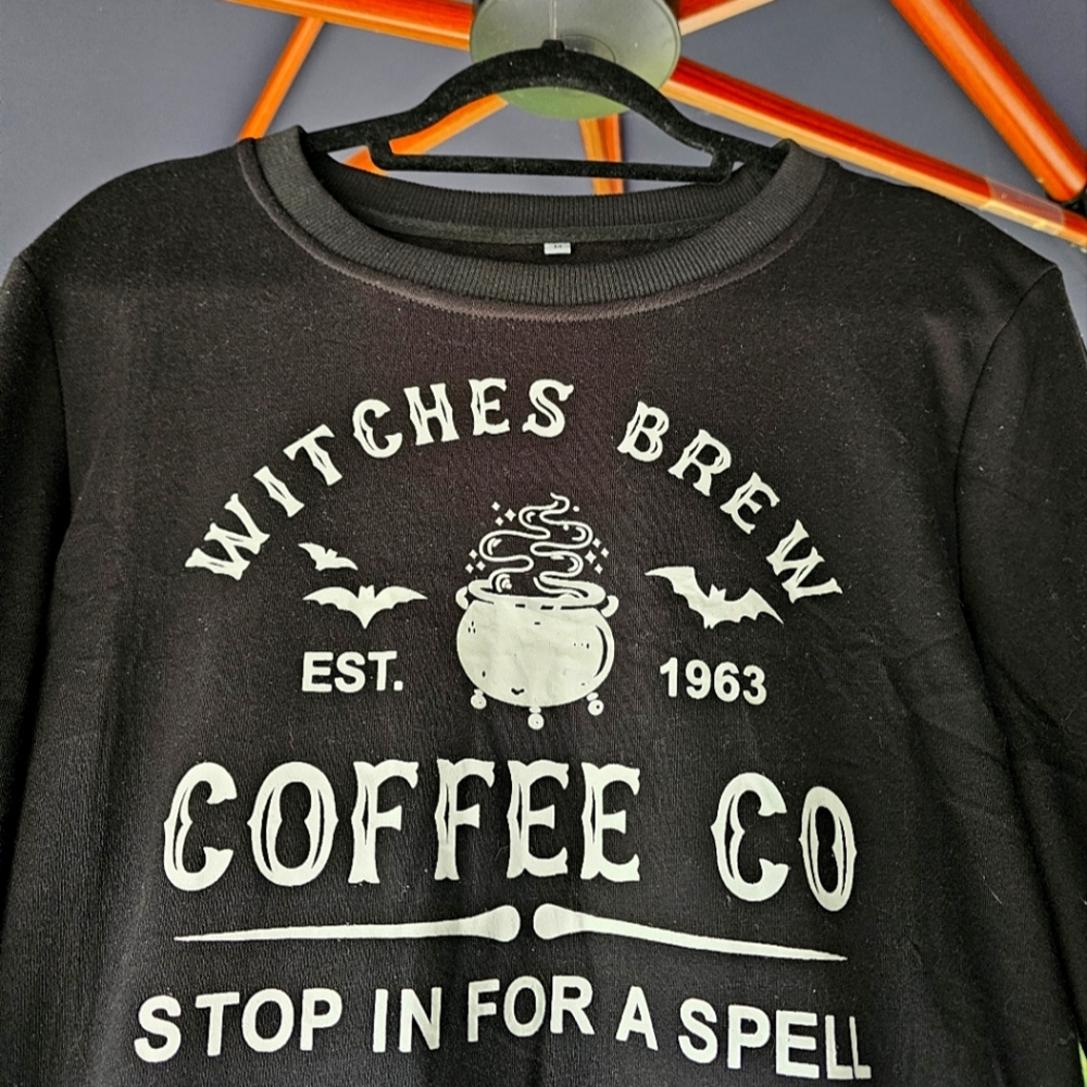 Women's Witches Brew Coffee Company Sweatshirt black white Sz M Like New - Picture 13 of 13